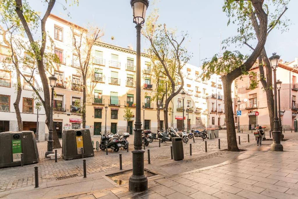 Estudio Lavapies Cerca De Anton Martin Madrid Kültér fotó